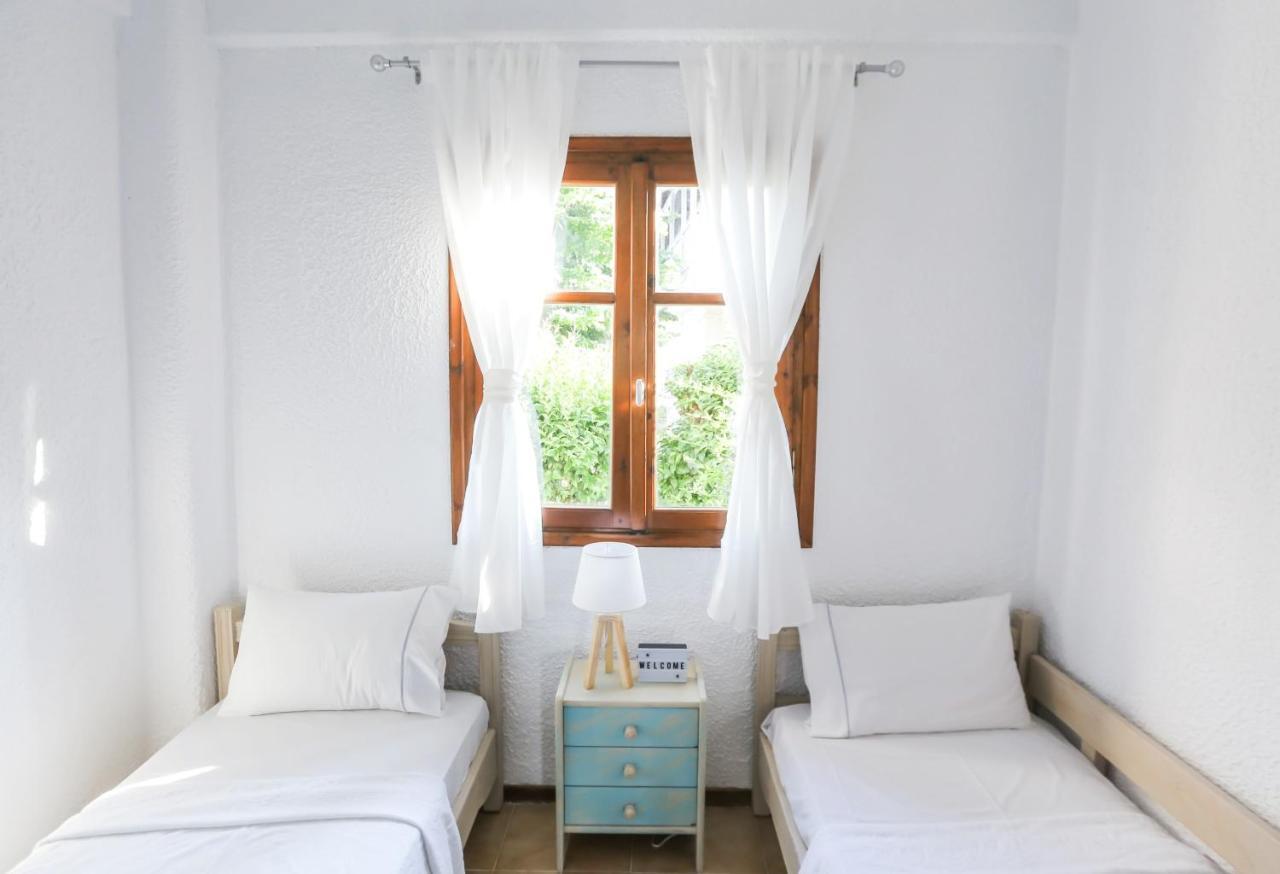 Beachfront Deluxe Apt. Pefkochori Dış mekan fotoğraf