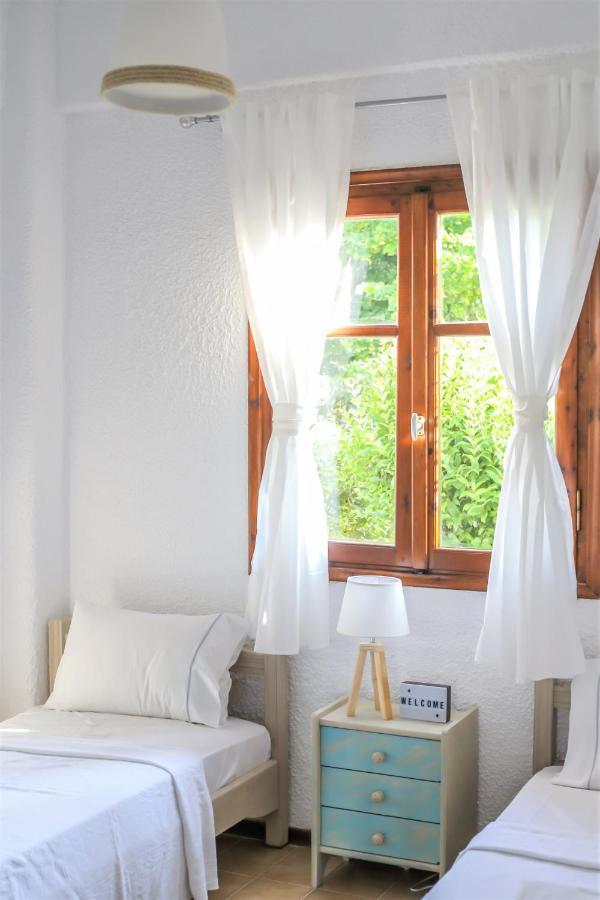 Beachfront Deluxe Apt. Pefkochori Dış mekan fotoğraf