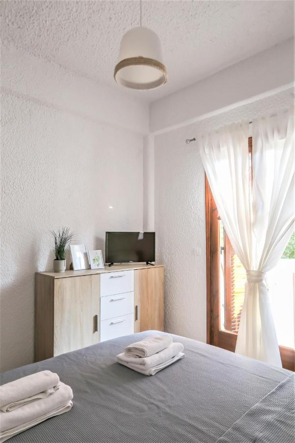 Beachfront Deluxe Apt. Pefkochori Dış mekan fotoğraf