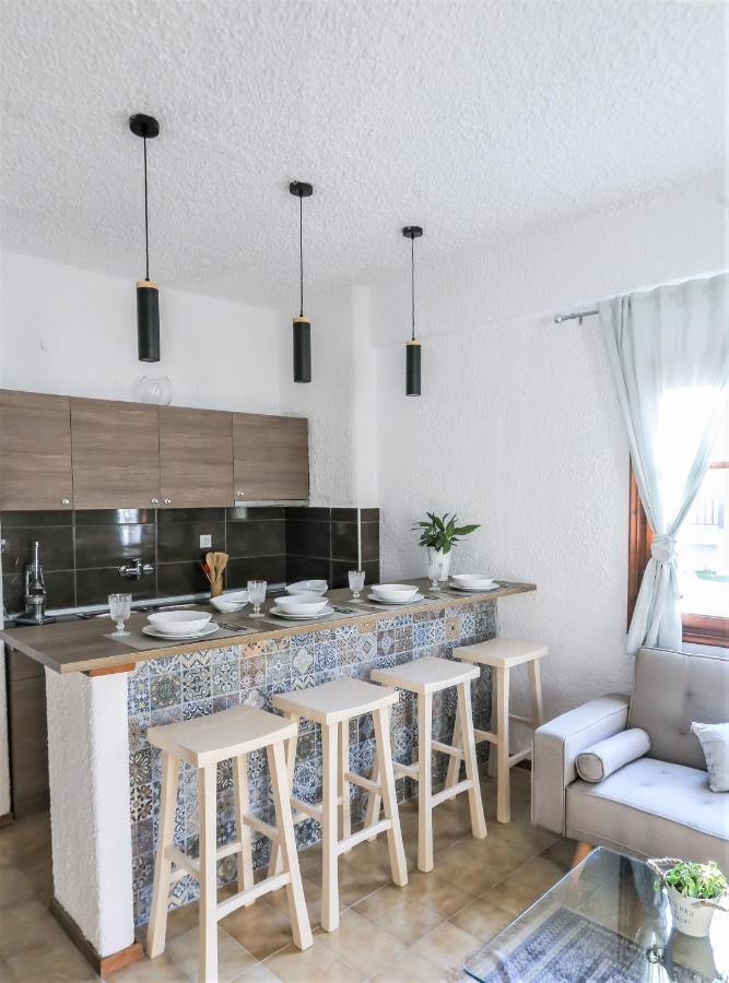 Beachfront Deluxe Apt. Pefkochori Dış mekan fotoğraf