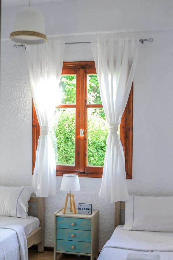 Beachfront Deluxe Apt. Pefkochori Dış mekan fotoğraf